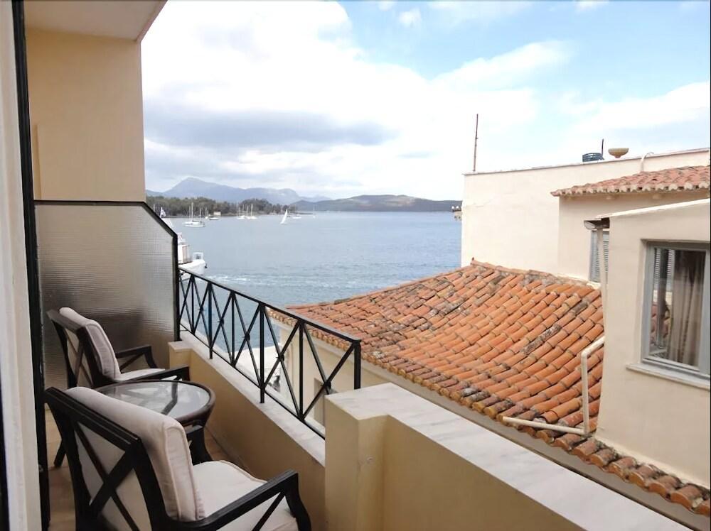 The Manessi City Boutique Hotel Poros Town 外观 照片