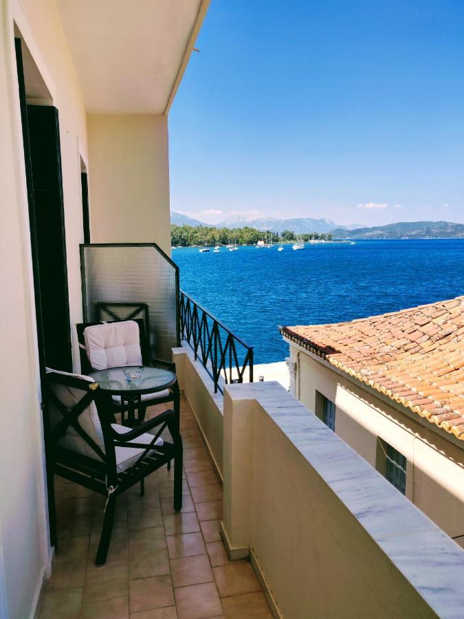The Manessi City Boutique Hotel Poros Town 外观 照片