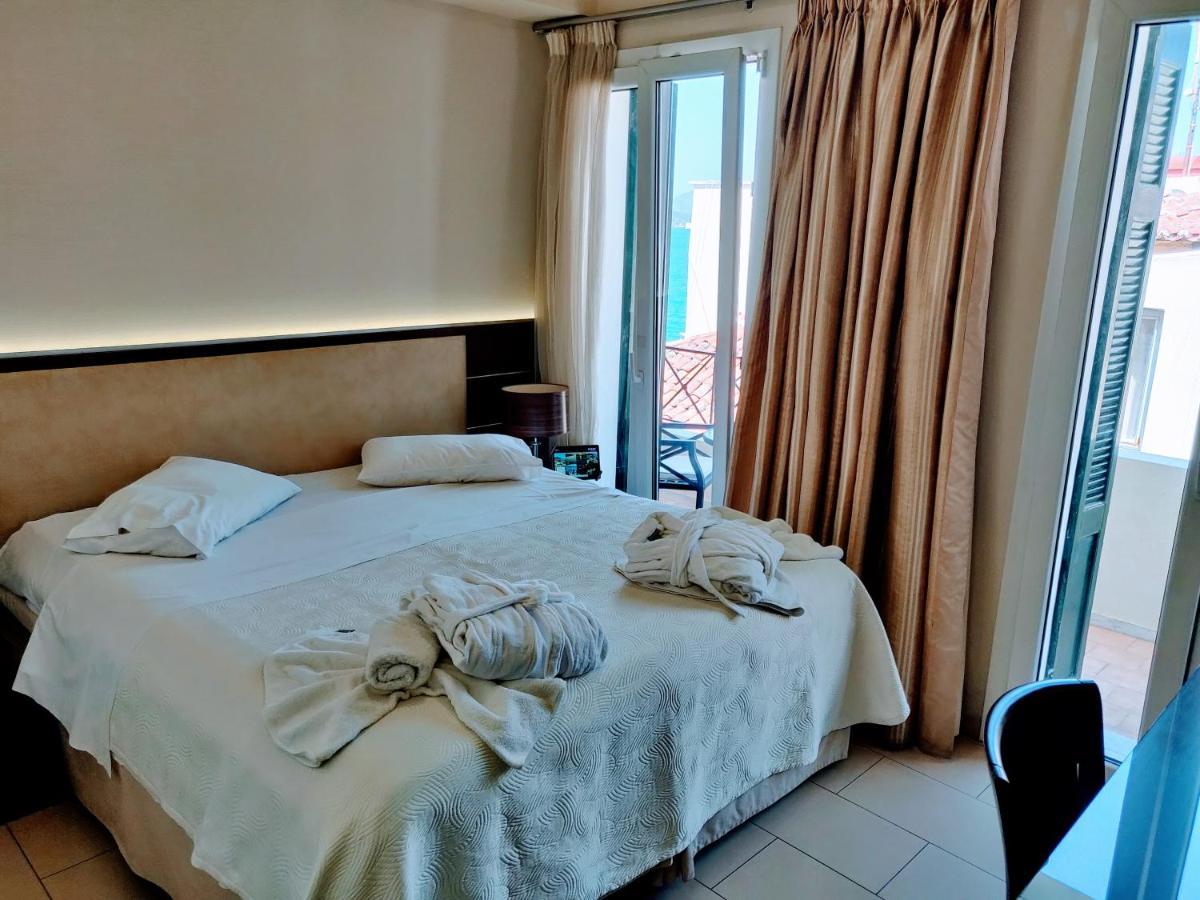 The Manessi City Boutique Hotel Poros Town 外观 照片