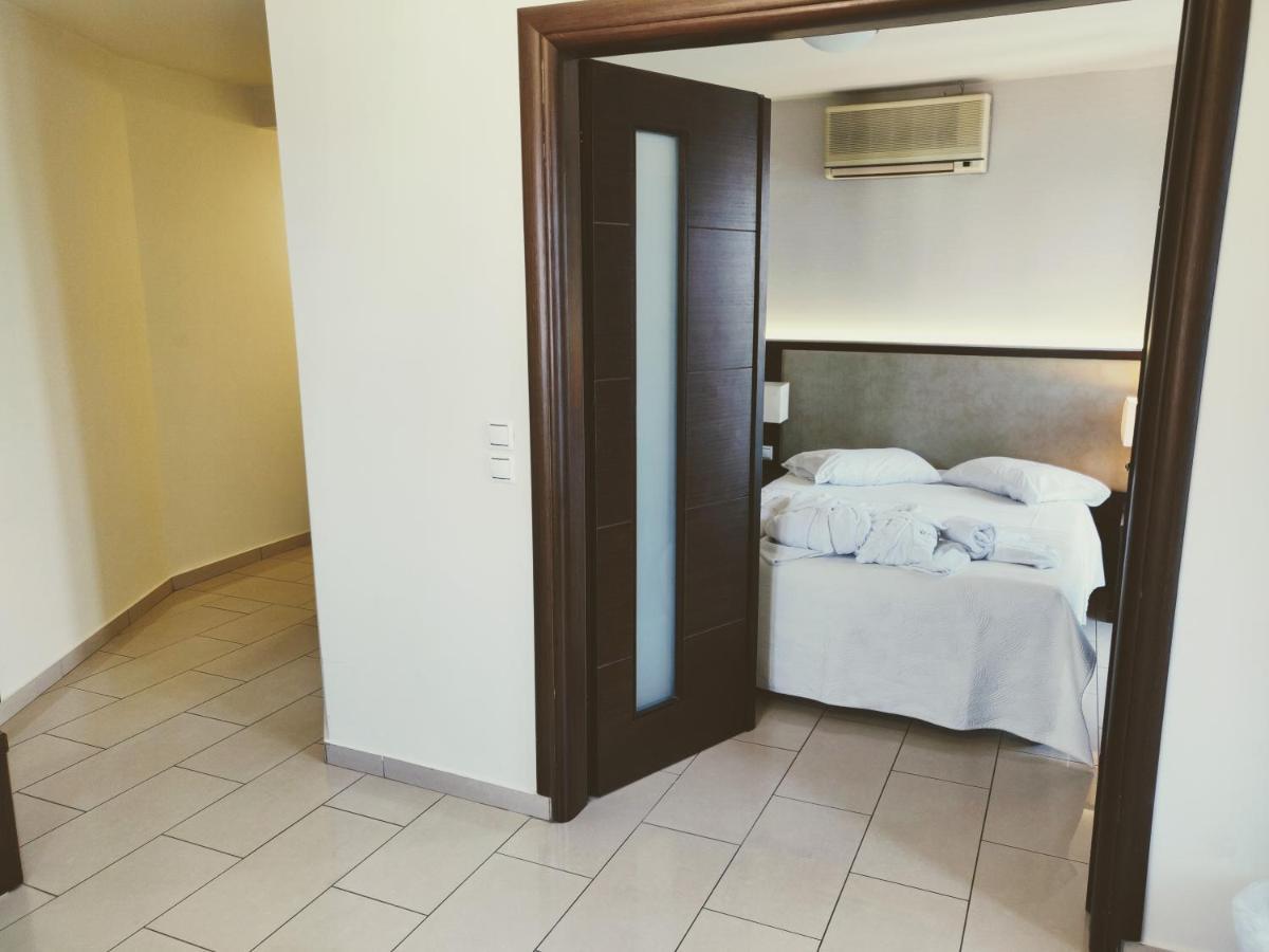 The Manessi City Boutique Hotel Poros Town 外观 照片