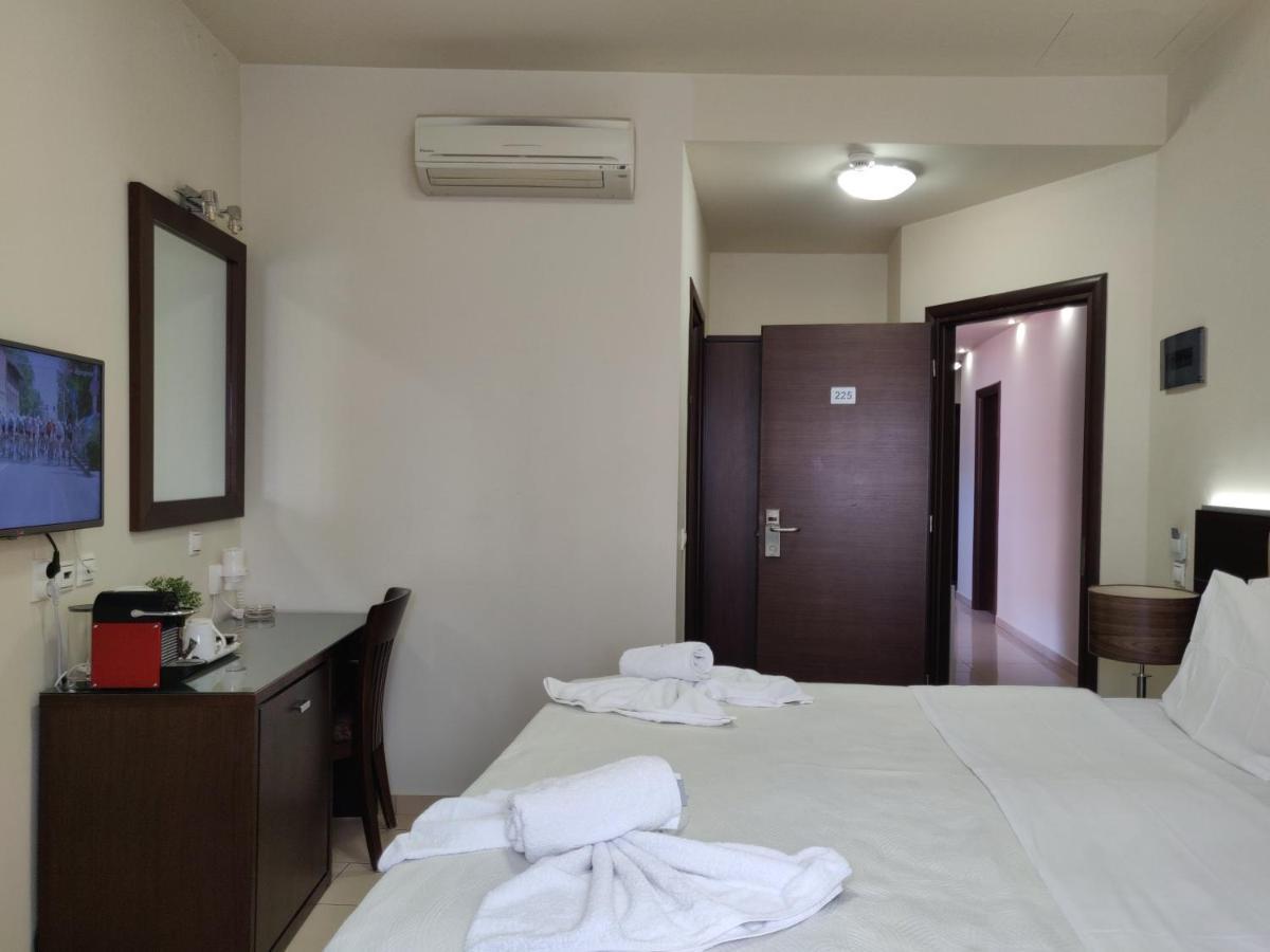 The Manessi City Boutique Hotel Poros Town 外观 照片