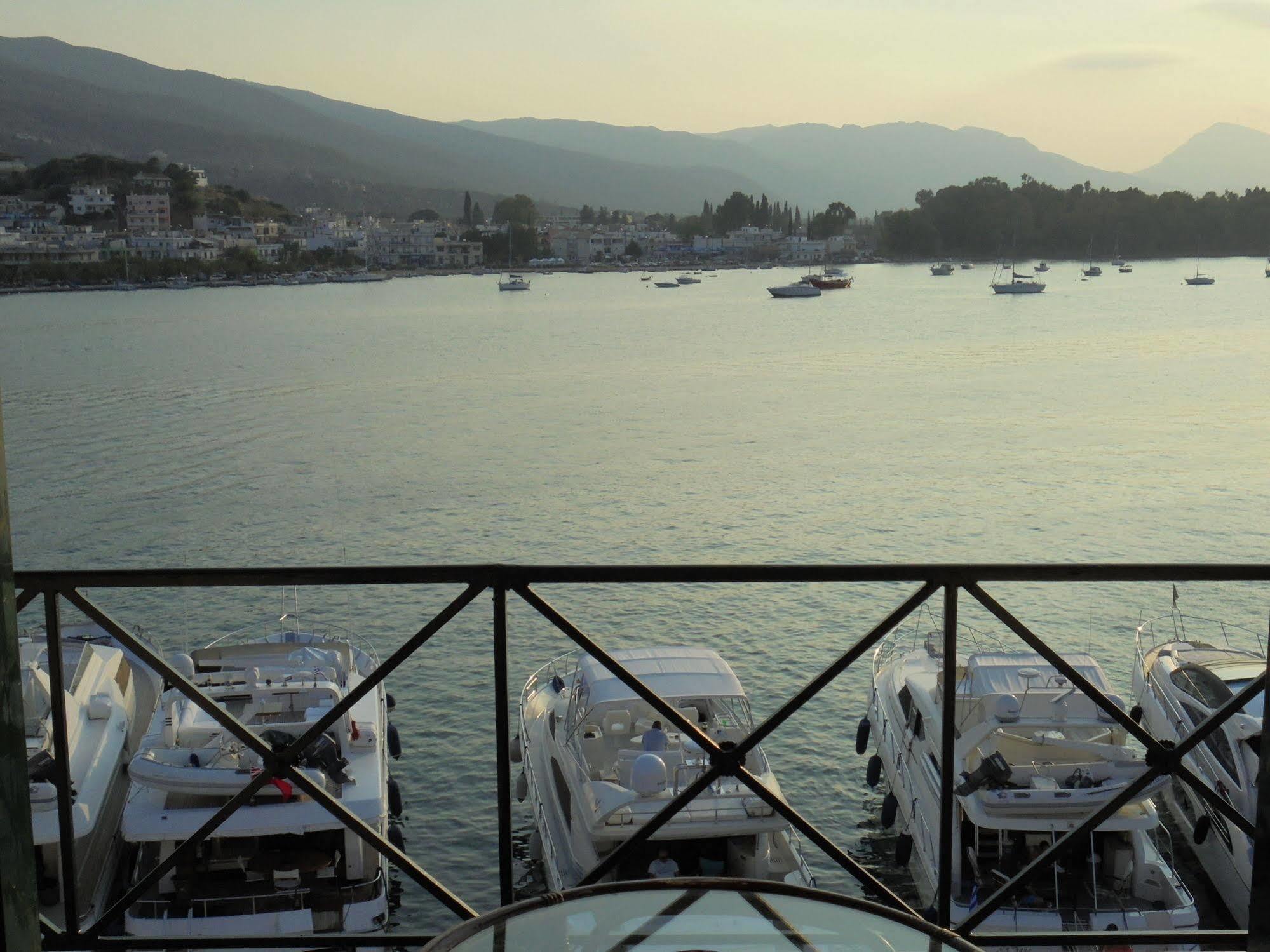 The Manessi City Boutique Hotel Poros Town 外观 照片